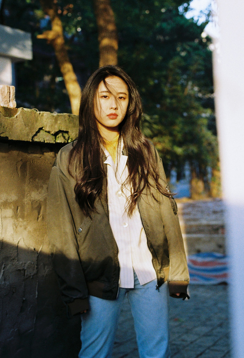 绿茵F1，德里赫特的冠军级防守艺术，一场街赛之夜的启示